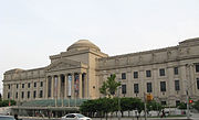 Brooklyn Museum June 2008 sunset jeh.JPG