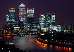 Canary Wharf en la noche, a partir de Shadwell cropped.jpg