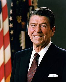 Retrato oficial del Presidente Reagan 1981.jpg