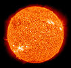 El Sol por la atmosférica Imaging Asamblea de Observatorio de Dinámica Solar de la NASA - 20100819.jpg