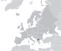 Ubicación de la República de Macedonia (verde) en Europa (gris oscuro) - [Leyenda]