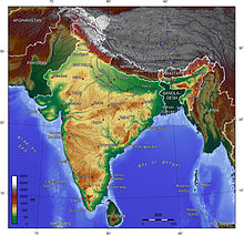 Mapa de la India. La mayor parte de la India es de color amarillo (elevación 100-1000 m). Algunas áreas en el sur y el Medio-Oriente son de color marrón (por encima de 1.000 m). Los principales valles de los ríos son de color verde (por debajo de 100 m).