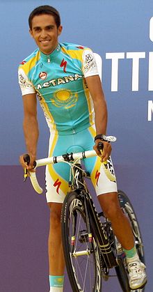Alberto Contador Tour 2010 equipo presentation.jpg