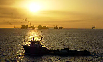 Golfo de México con ship.jpg