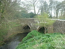 Pierre de deux arc pont sur la rivi??re