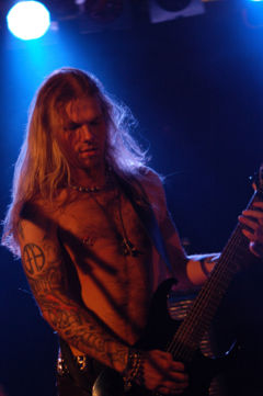 Metalmania_2007_TYR_Terji_Skibenas_001.jpg