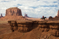 USA_10279_Monument_Valley_Luca_Galuzzi_2007.jpg