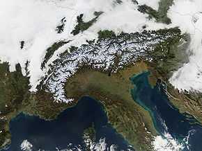 Image par satellite des Alpes.