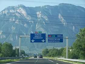 Jonction de l'autoroute A41 avec l'autoroute A43 près de Montmélian