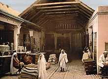 Photo d’un bazar à la fin du XIXe siècle.
