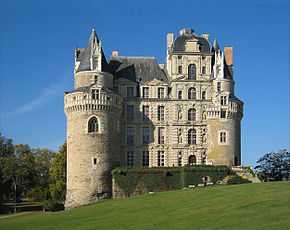 Façade est du château de Brissac-Quincé. Département du Maine-et-Loire, France.