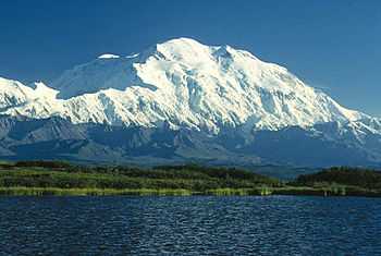 Vue du Denali depuis le nord.