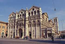 La cathédrale Saint-Georges.