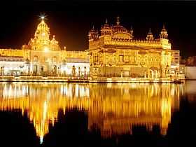 Le Harmandir Sâhib la nuit