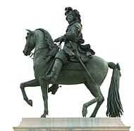 Statue équestre de Louis XIV sur la Place d'Armes devant le Château de Versailles.