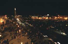 Marrakesh, Djemaa el Fna in the evening (js).jpg