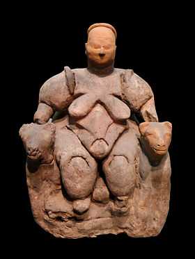 Statue de la « Dame aux fauves » de Çatal Höyük, (Turquie), c. 6000-5500.