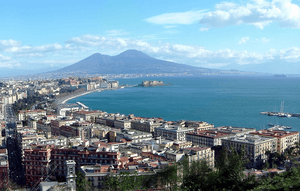 Vue sur le golfe de Naples et le Vésuve.