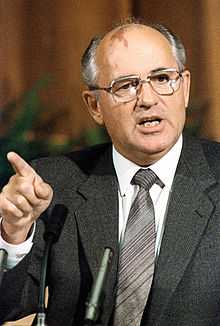 Mikhaïl Gorbatchev lors d'une conférence à Reykjavik, en 1986.