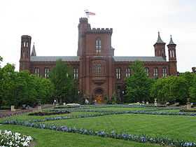 Le bâtiment de la Smithsonian Institution, siège de l'institution.