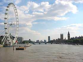 La Tamise à Londres, vue du pont du Jubilé d'or (Golden Jubilee Bridge).