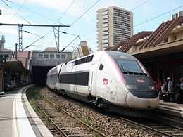 TGV Duplex de 1re génération (rame 208),en gare de Saint-Raphaël-Valescure.