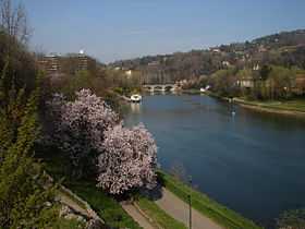 Vue sur le Pô à Turin