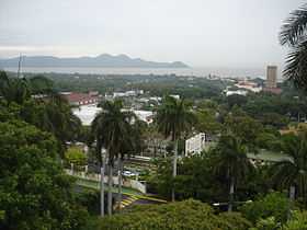 Vue sur Managua et le lac.